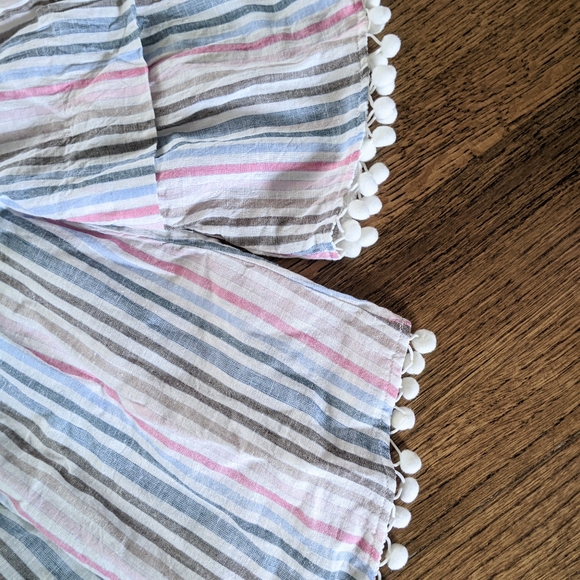 Cute Boutique Top - Picture 2 of 4